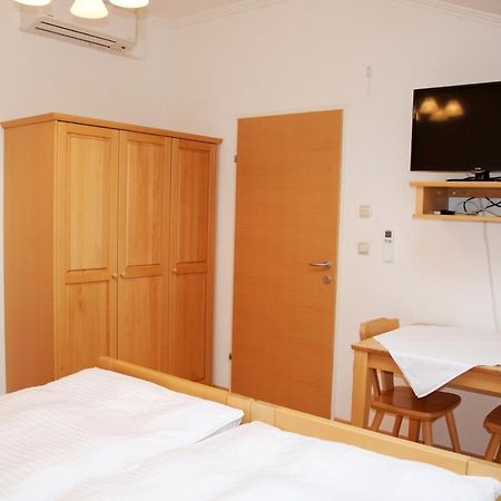 Privatzimmer Familie Schwarz 비엔나 외부 사진