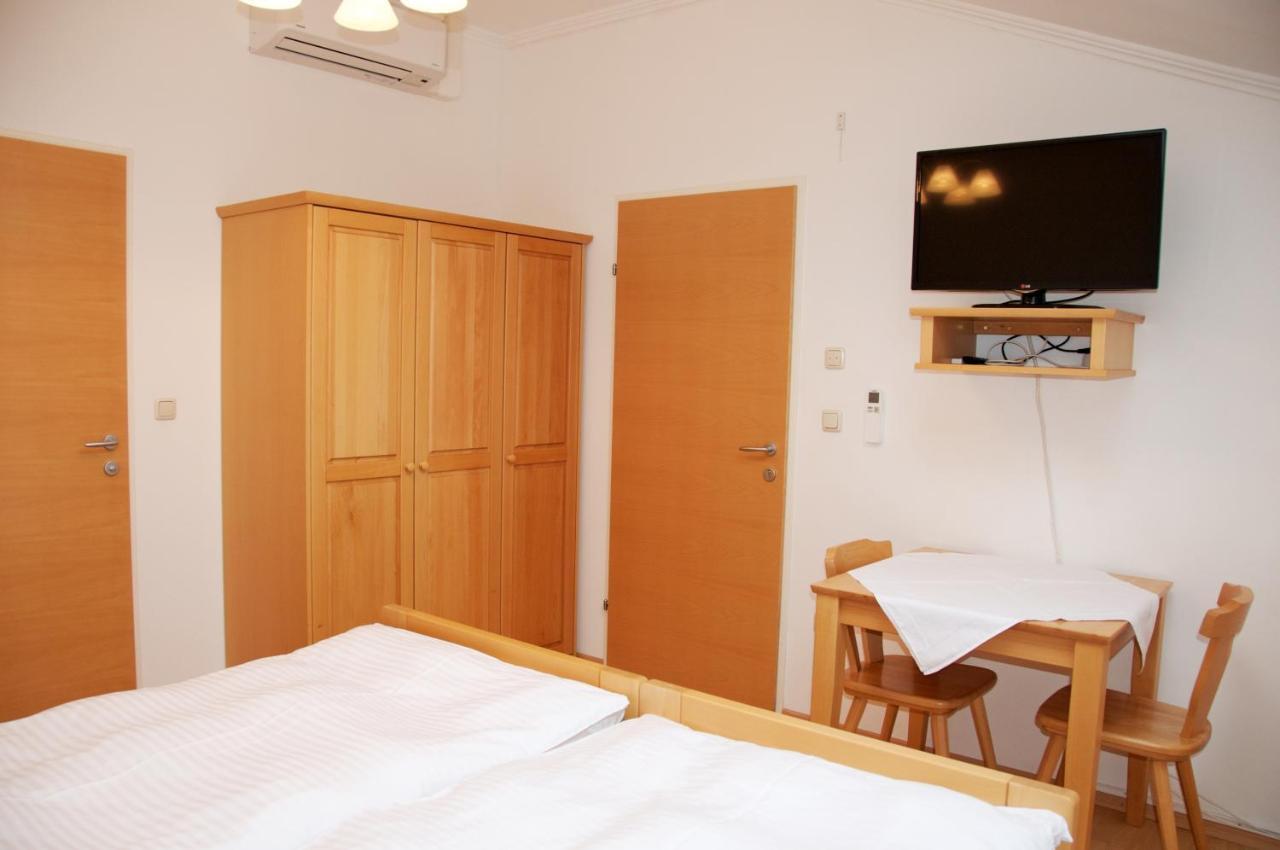 Privatzimmer Familie Schwarz 비엔나 외부 사진
